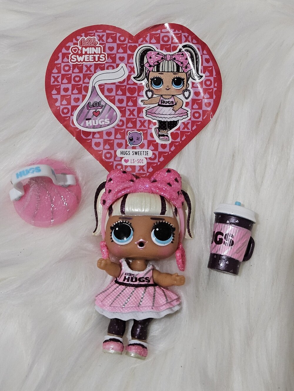 LOL Surprise Mini Sweets Hugs Sweetie Doll